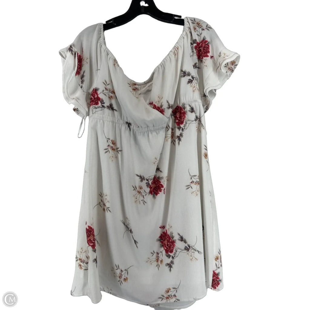 Dress Casual Short By Promesa In White, Size: L