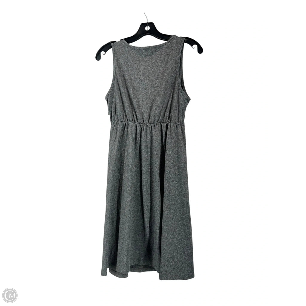 Dress Casual Short By Clothes Mentor In Grey, Size: L