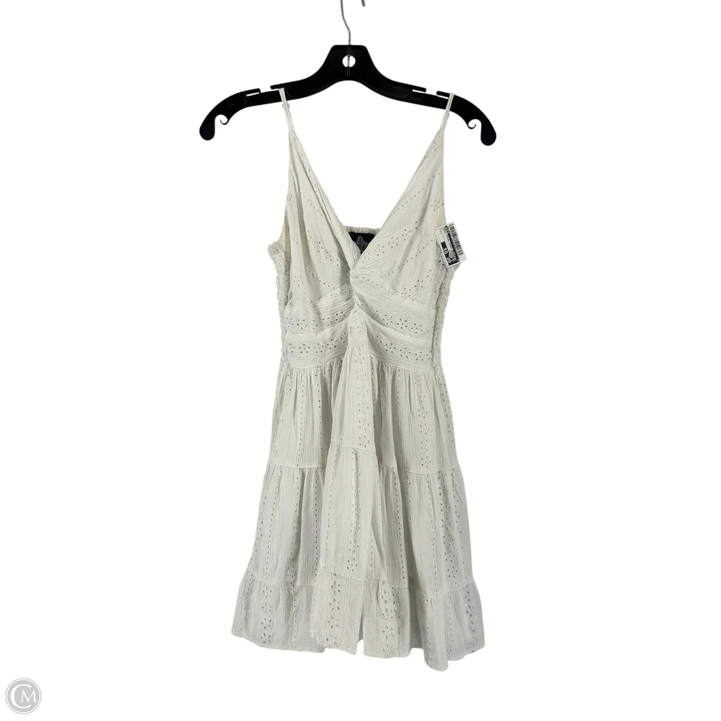 Dress Casual Short By Angie In White, Size: L