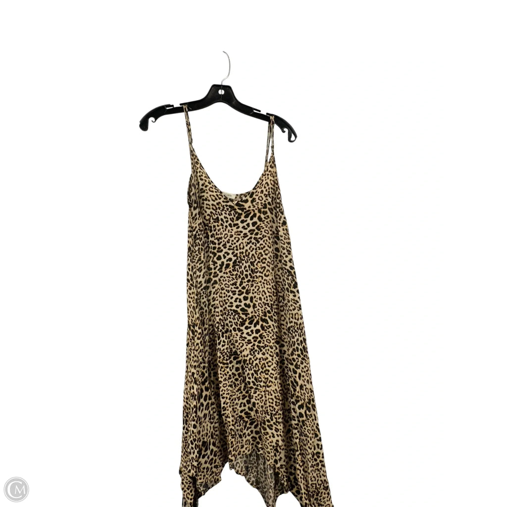 Dress Casual Short By Clothes Mentor In Leopard Print, Size: Xl